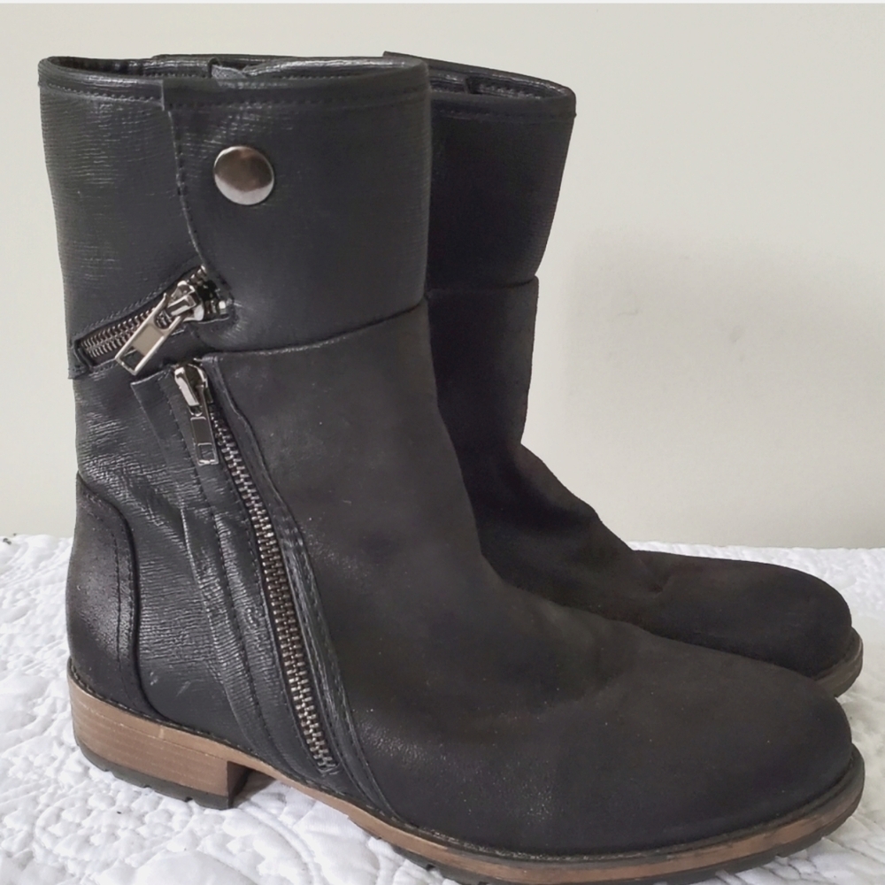 MAURICES ROXIE Women's Black Side Zip Boots 7.5
